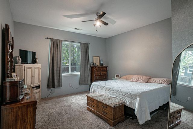 7411 Stonefield Drive, White City, OR 97503