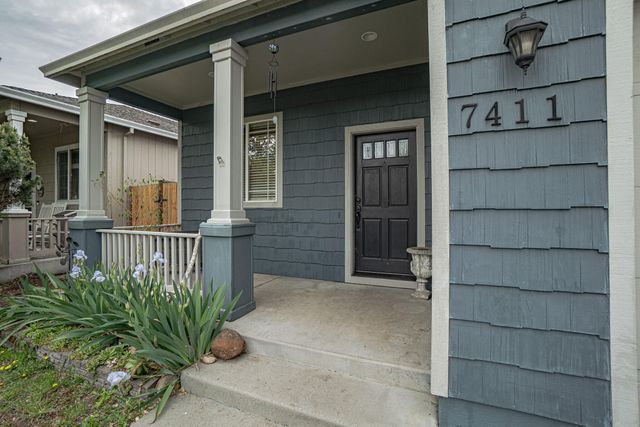 7411 Stonefield Drive, White City, OR 97503