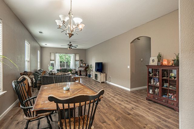 7411 Stonefield Drive, White City, OR 97503