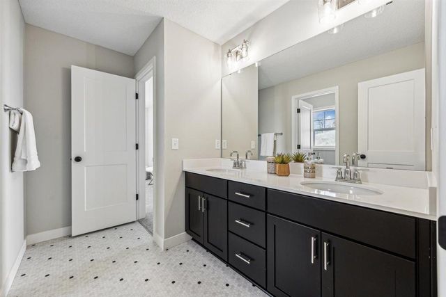 15757 Aquila Avenue, Savage, MN 55378