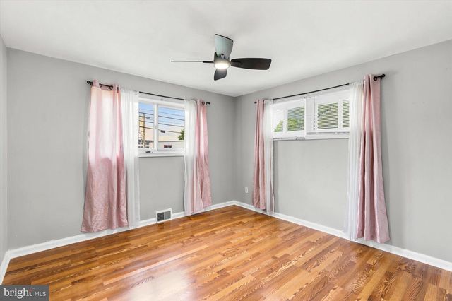 3773 BRIDGEWATER RD, Brookhaven, PA 19015