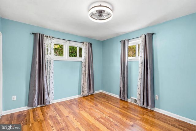 3773 BRIDGEWATER RD, Brookhaven, PA 19015