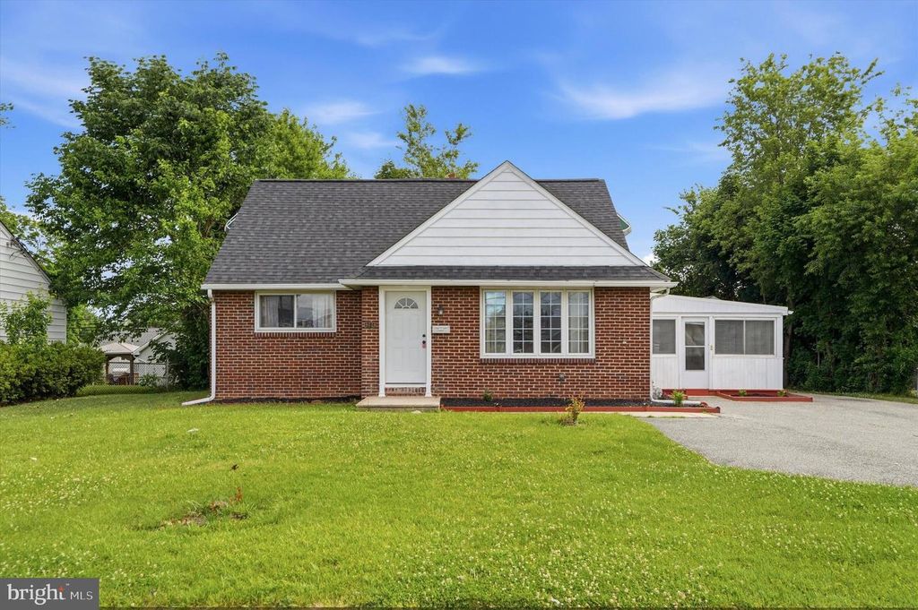 3773 BRIDGEWATER RD, Brookhaven, PA 19015