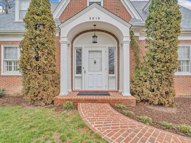 3515 Windsor Oaks CIR, Roanoke, VA 24018