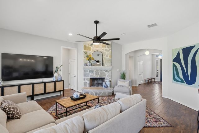 7224 Prestwick Terrace, Benbrook, TX 76126