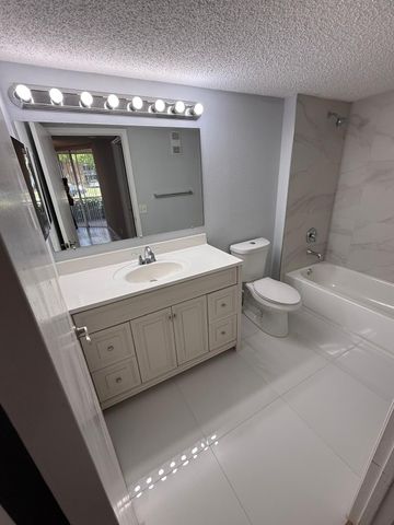 4045 W Mcnab Road 102, Pompano Beach, FL 33069