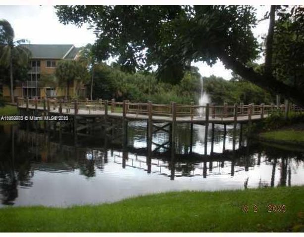 4045 W Mcnab Road 102, Pompano Beach, FL 33069