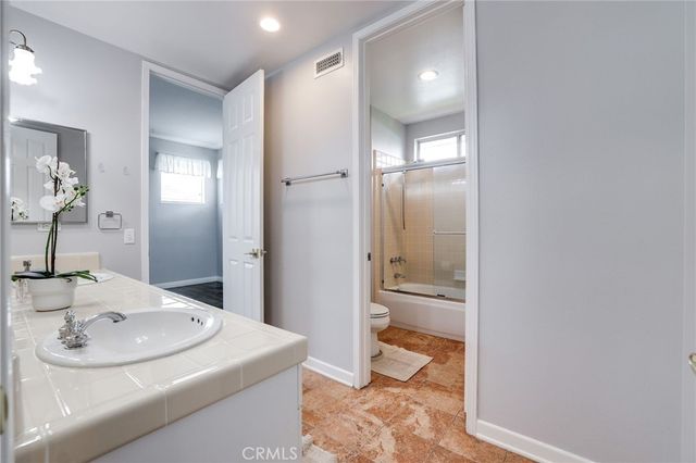 6885 Cambria Cove, Huntington Beach, CA 92648