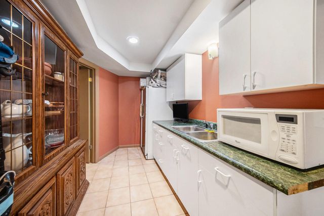 2875 Trailwood Lane, Ann Arbor Twp, MI 48105