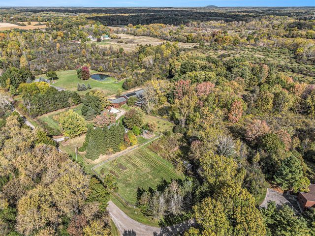 2875 Trailwood Lane, Ann Arbor Twp, MI 48105