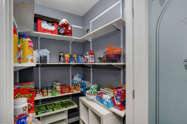 1422 W Commercial Street, Buffalo, MO 65622