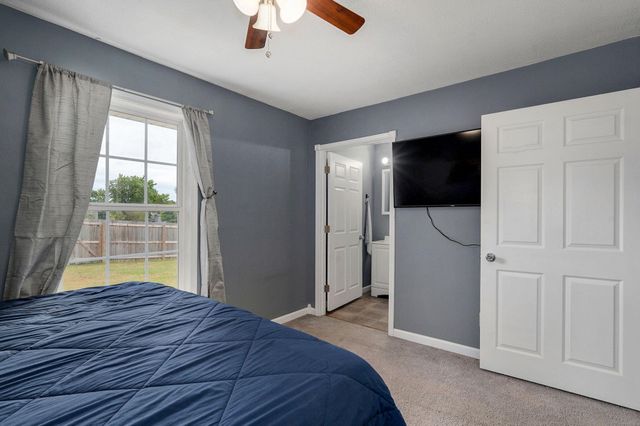 1422 W Commercial Street, Buffalo, MO 65622