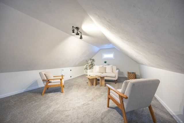 42 York St, Andover, MA 01810