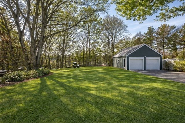 42 York St, Andover, MA 01810