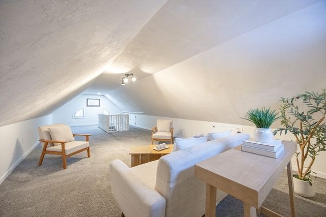 42 York St, Andover, MA 01810