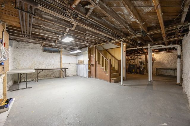 42 York St, Andover, MA 01810