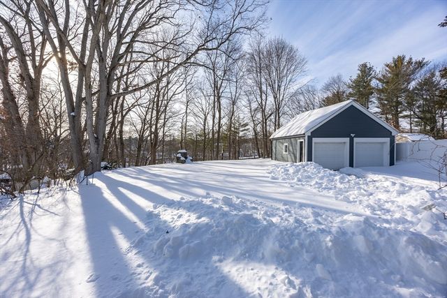 42 York St, Andover, MA 01810