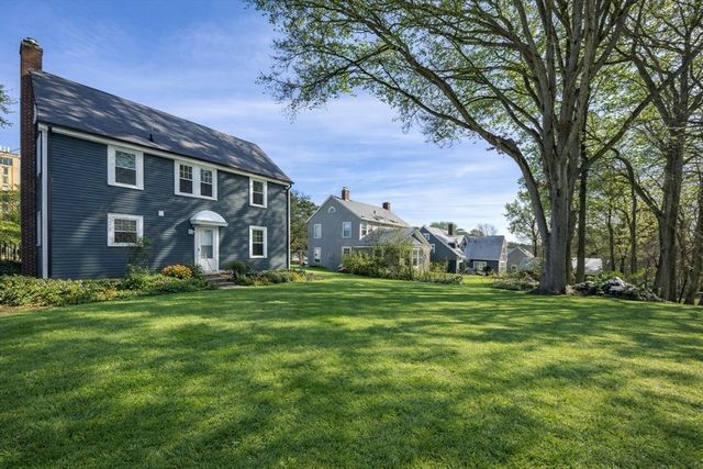 42 York St, Andover, MA 01810