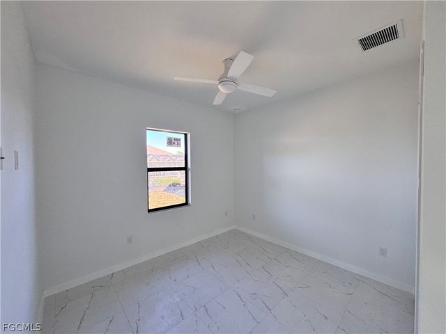 1027 Kismet PKWY W, Cape Coral, FL 33993