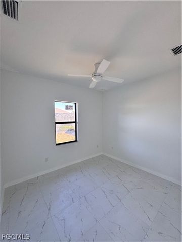 1027 Kismet PKWY W, Cape Coral, FL 33993