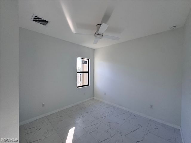 1027 Kismet PKWY W, Cape Coral, FL 33993