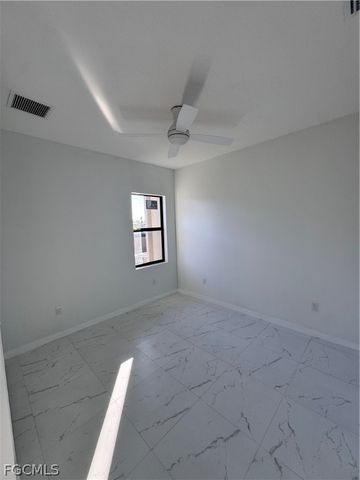 1027 Kismet PKWY W, Cape Coral, FL 33993