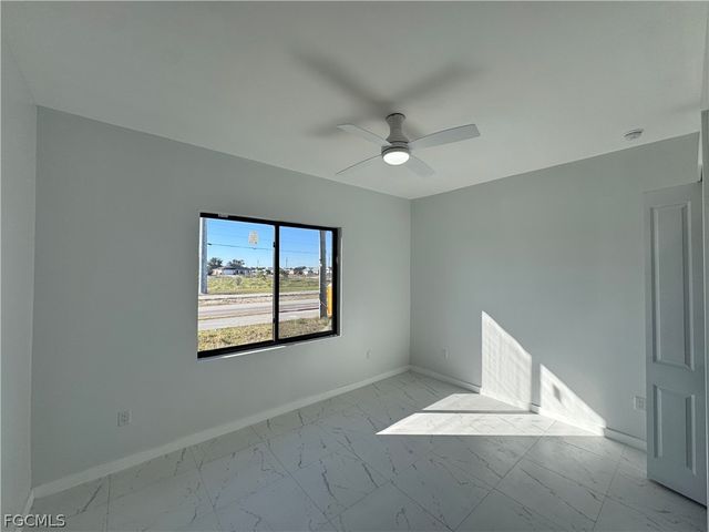 1027 Kismet PKWY W, Cape Coral, FL 33993