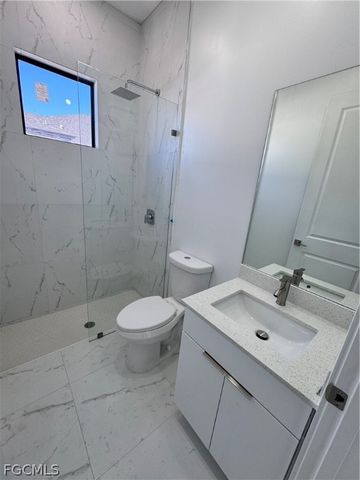 1027 Kismet PKWY W, Cape Coral, FL 33993