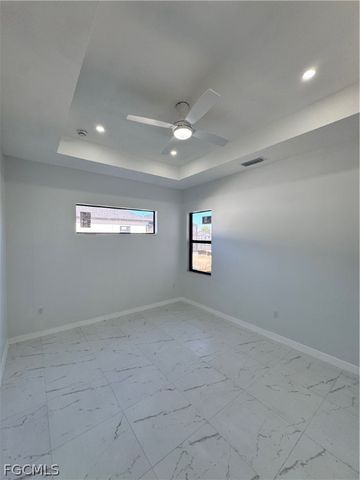 1027 Kismet PKWY W, Cape Coral, FL 33993