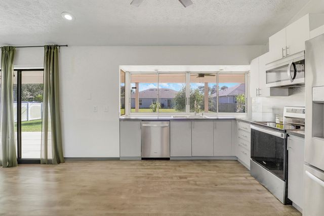 1254 SW Asturia Avenue, Port St Lucie, FL 34953