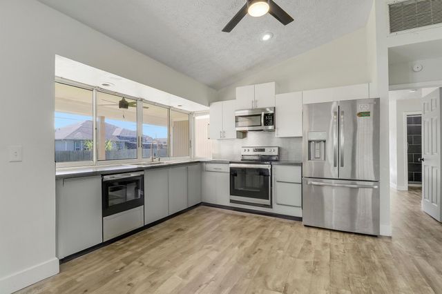 1254 SW Asturia Avenue, Port St Lucie, FL 34953