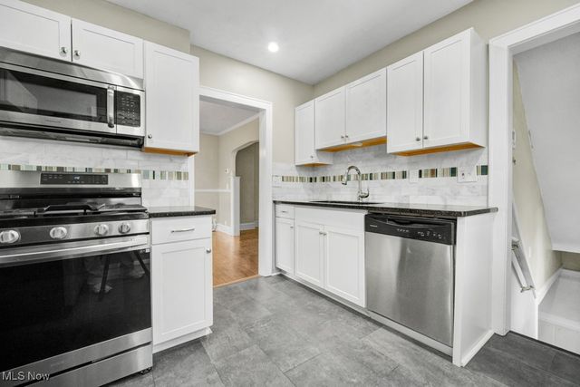 16717 Valleyview Avenue, Cleveland, OH 44135