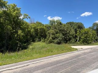 2835 Hadley Valley Road NE, Rochester, MN 55906