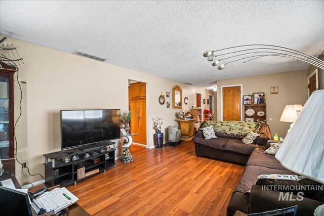 2035 N Patricia Ave, Boise, ID 83704