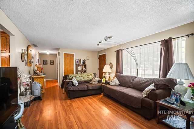 2035 N Patricia Ave, Boise, ID 83704