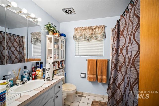 2035 N Patricia Ave, Boise, ID 83704