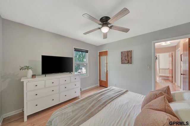 3720 S 54 Street, Lincoln, NE 68506