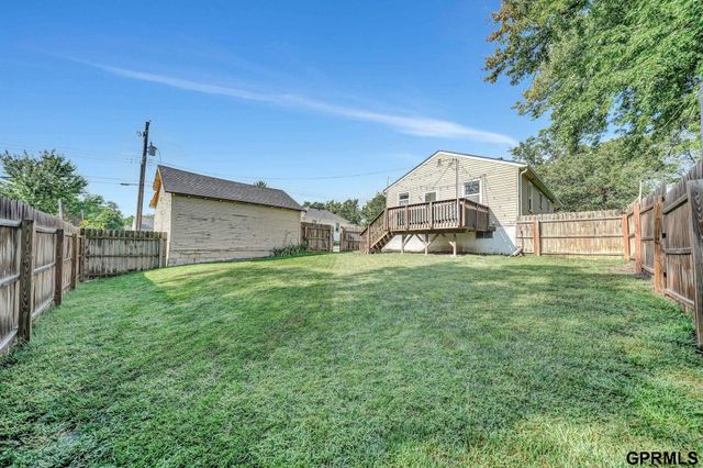 3720 S 54 Street, Lincoln, NE 68506