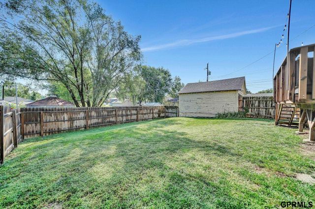 3720 S 54 Street, Lincoln, NE 68506