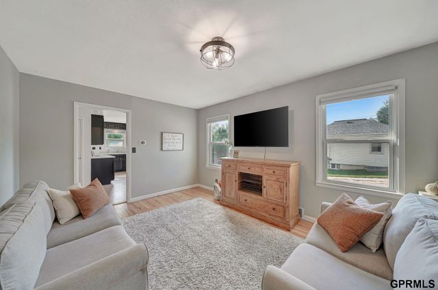 3720 S 54 Street, Lincoln, NE 68506