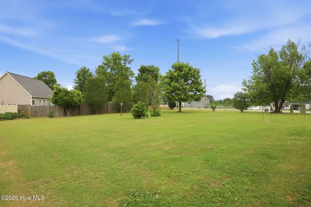 106 Magnolia Drive, Winterville, NC 28590