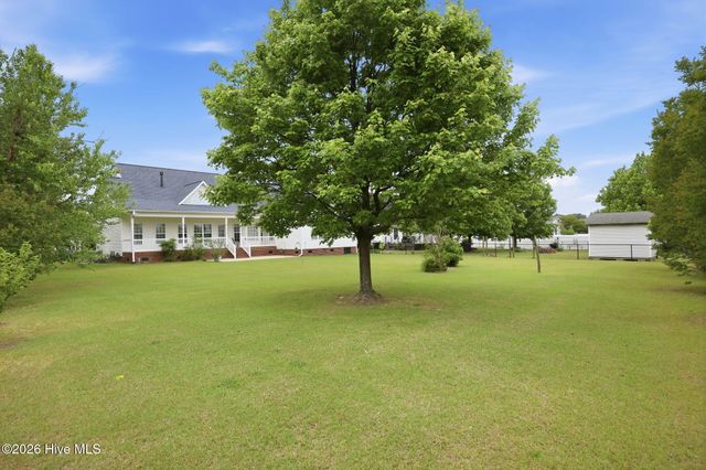 106 Magnolia Drive, Winterville, NC 28590