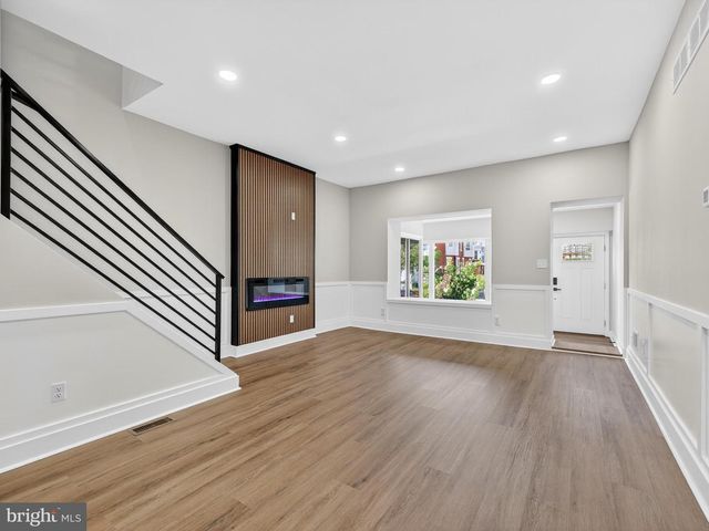 5736 SPRUCE ST, Philadelphia, PA 19139