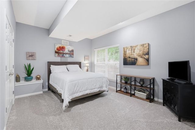 800 S Meadowbrook Street, Gardner, KS 66030