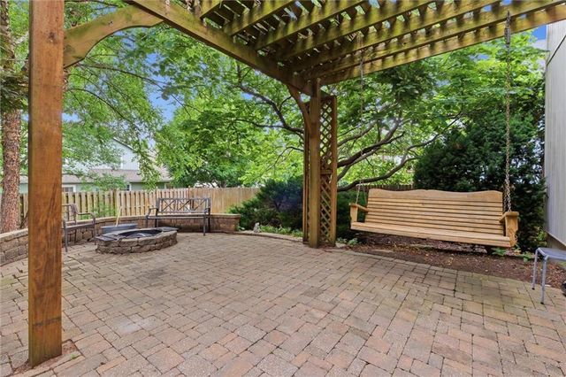 800 S Meadowbrook Street, Gardner, KS 66030