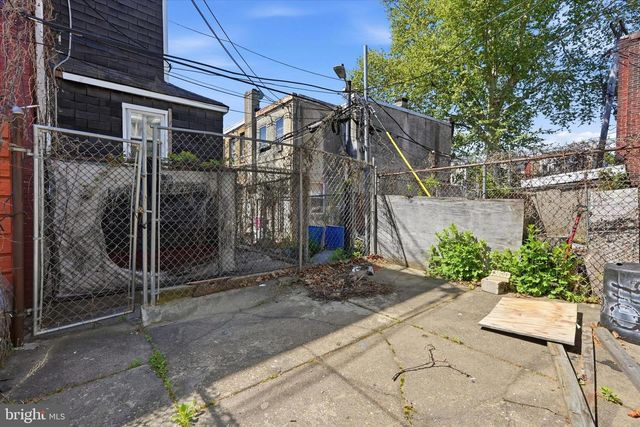 816 W ERIE AVE, Philadelphia, PA 19140