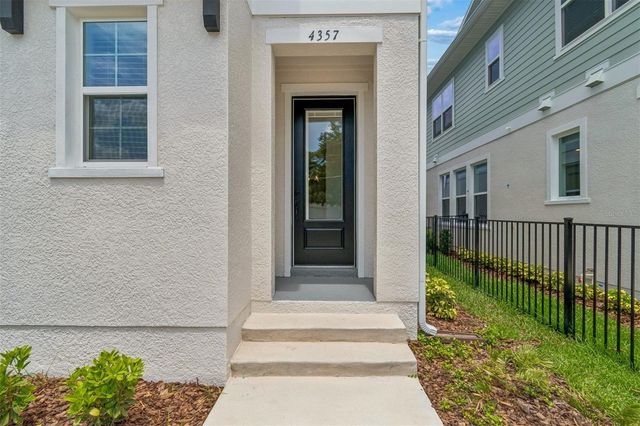 4357 ROUSH, Orlando, FL 32803