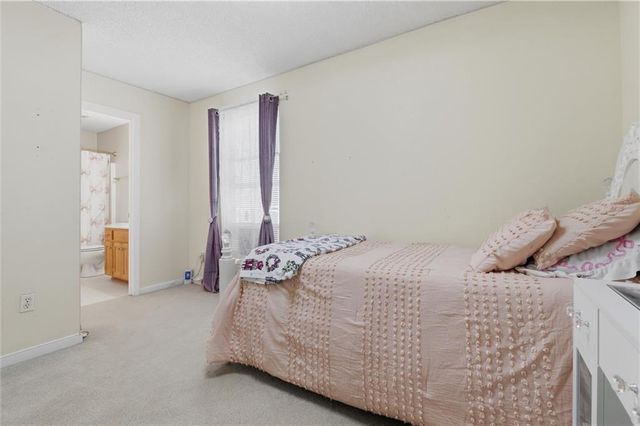 1829 White Tail Lane, Liberty, MO 64068