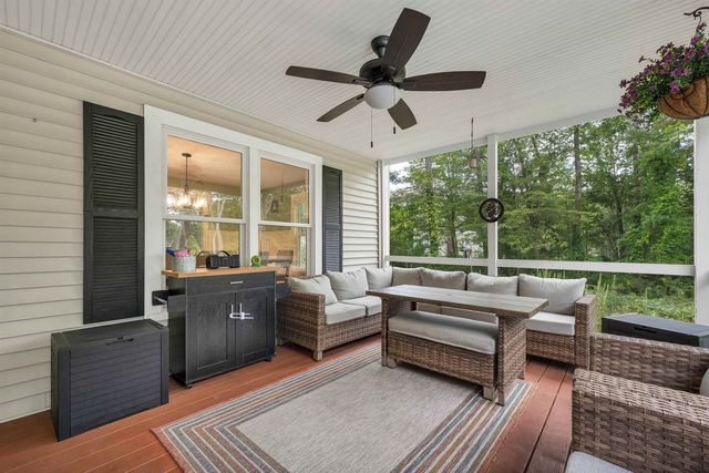 27 Oakmont Drive, Concord, NH 03301