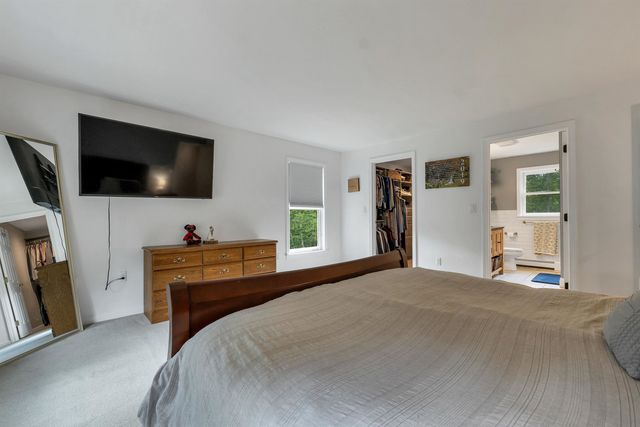 27 Oakmont Drive, Concord, NH 03301